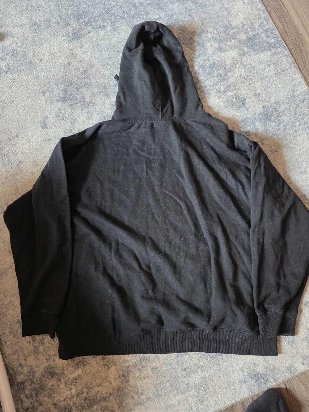 Ariat Black Hoodie with Cream Logo - Picture 2 of 3